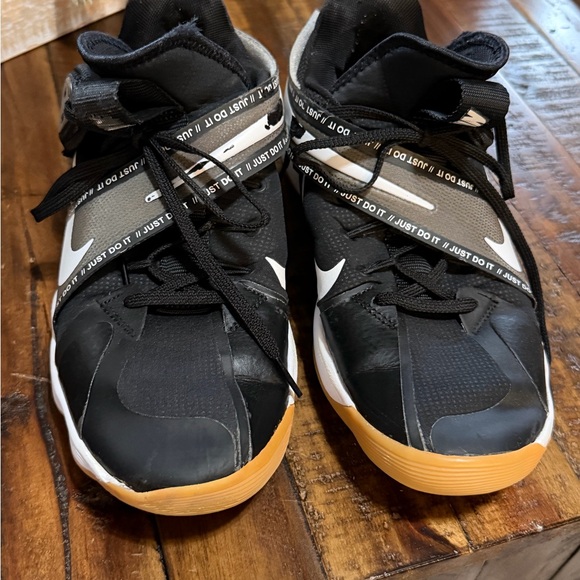 Nike Hyperset womens volleyball shoes size 11 - Picture 2 of 7